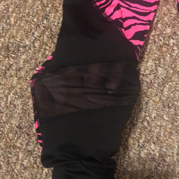 LuLaRoe fearless workout capris - Picture 3 of 5